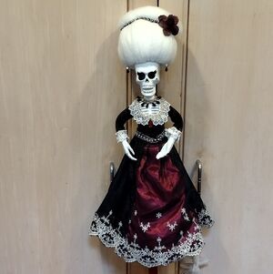 Victorian Ghost Bride Day Of The Dead "Catrina" Doll